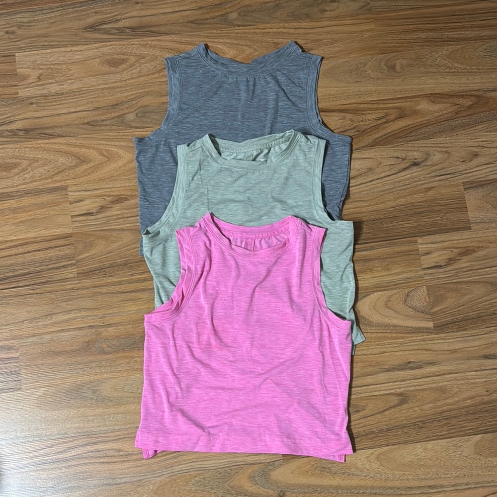 All in Motion tank top bundle XS